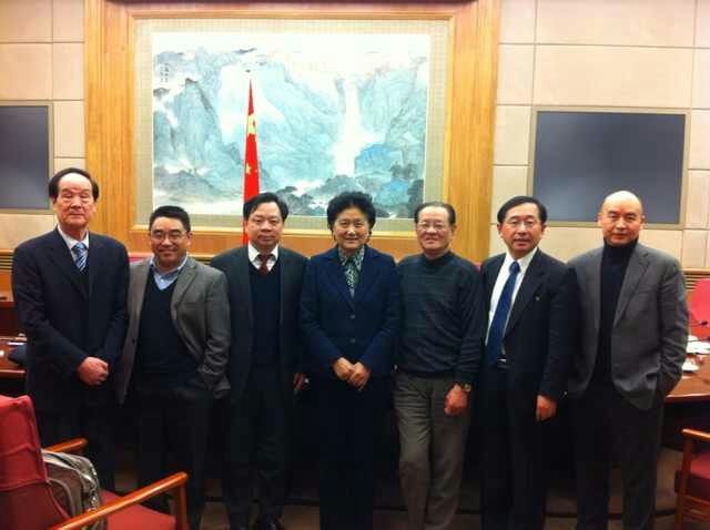 中國經(jīng)濟(jì)體制改革基金會我會余暉應(yīng)邀參加劉延?xùn)|副總理主持的醫(yī)改座談會