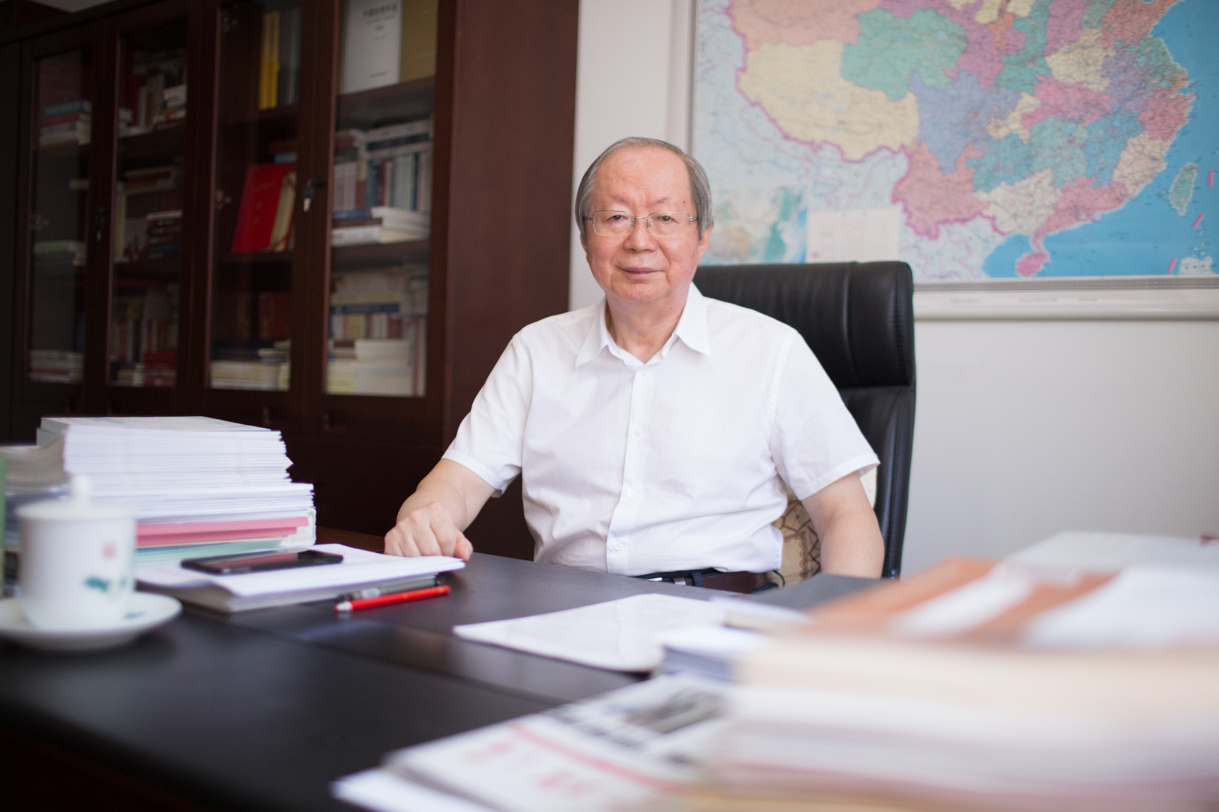 中國經(jīng)濟體制改革研究會會長、十二屆全國人大財經(jīng)委副主任委員、國家發(fā)展改革委原副主任彭森&nbsp; &nbsp;澎湃新聞記者 權(quán)義 圖